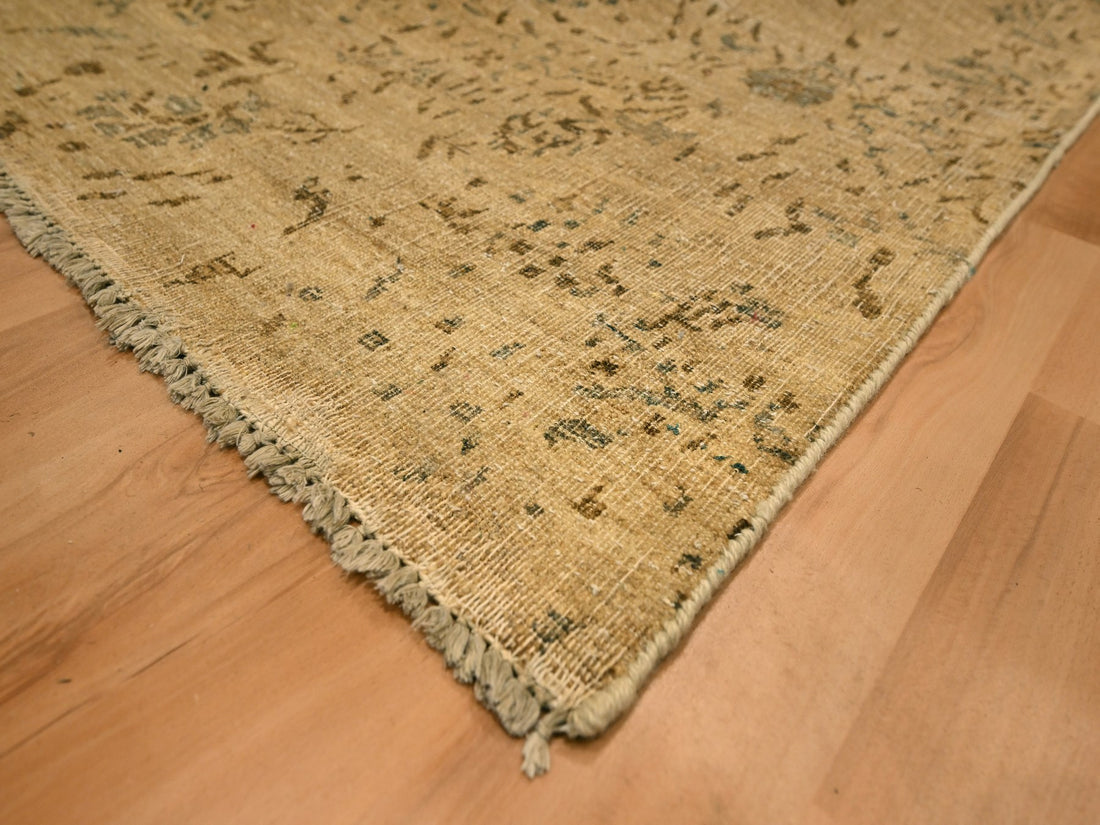 7'9" x 10'1" | Earth Tone Undyed | Wool | 210000028945