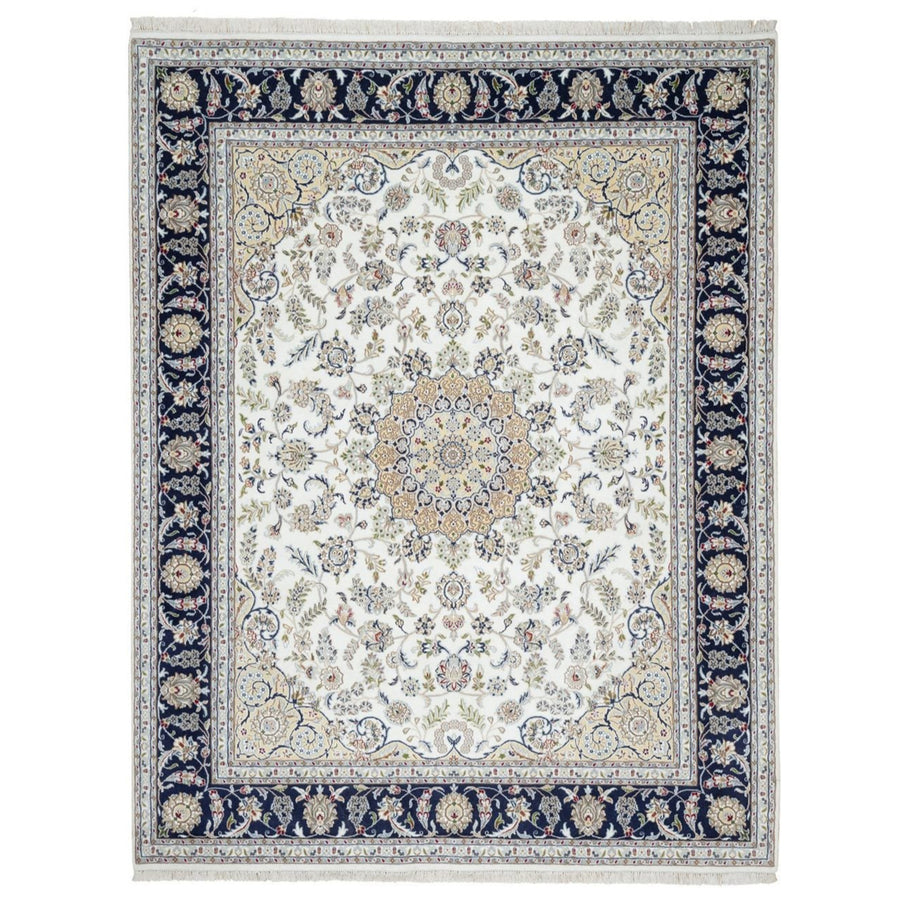 7'10" x 10'1" | White Medallion | Wool | 210000026257