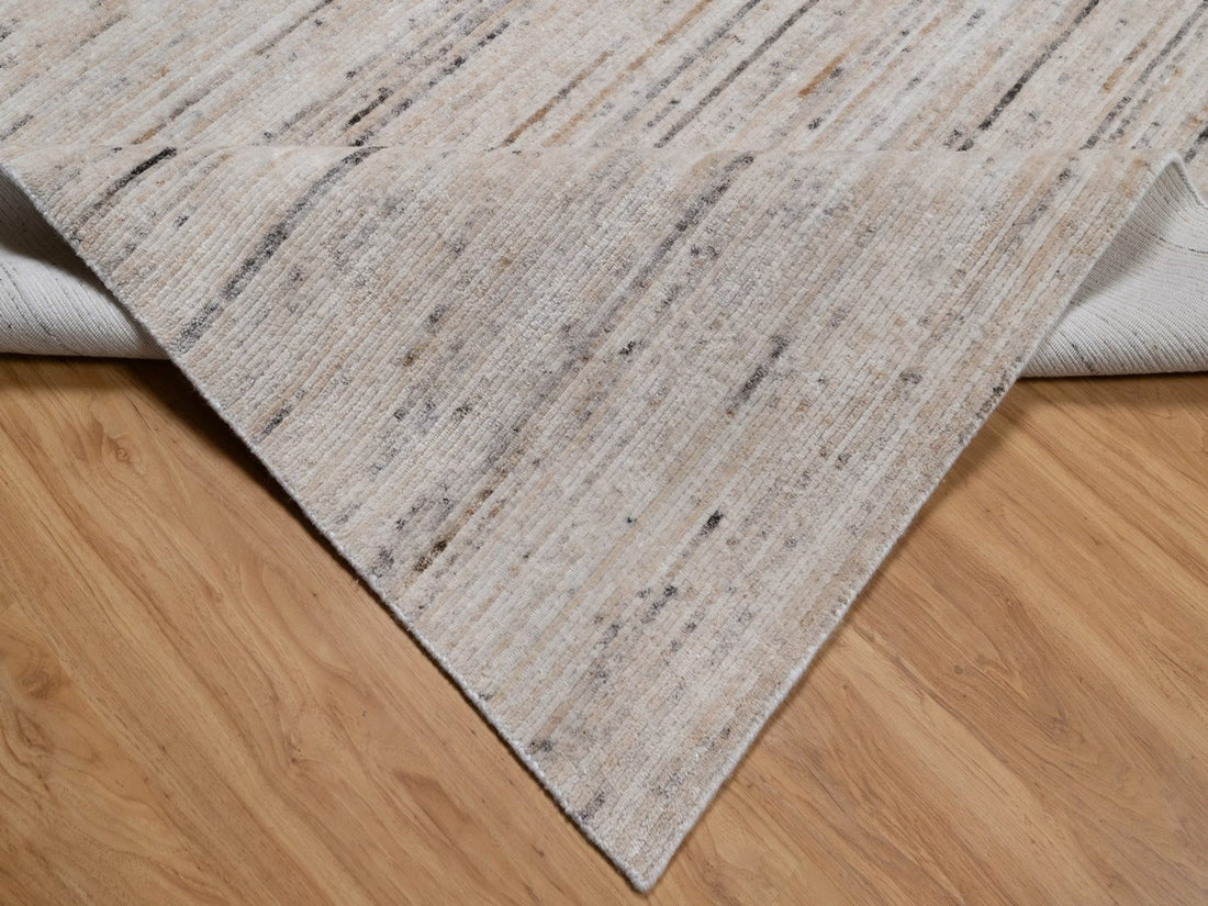 8'1" x 10'1" | White Modern | Loomed | 210000032098