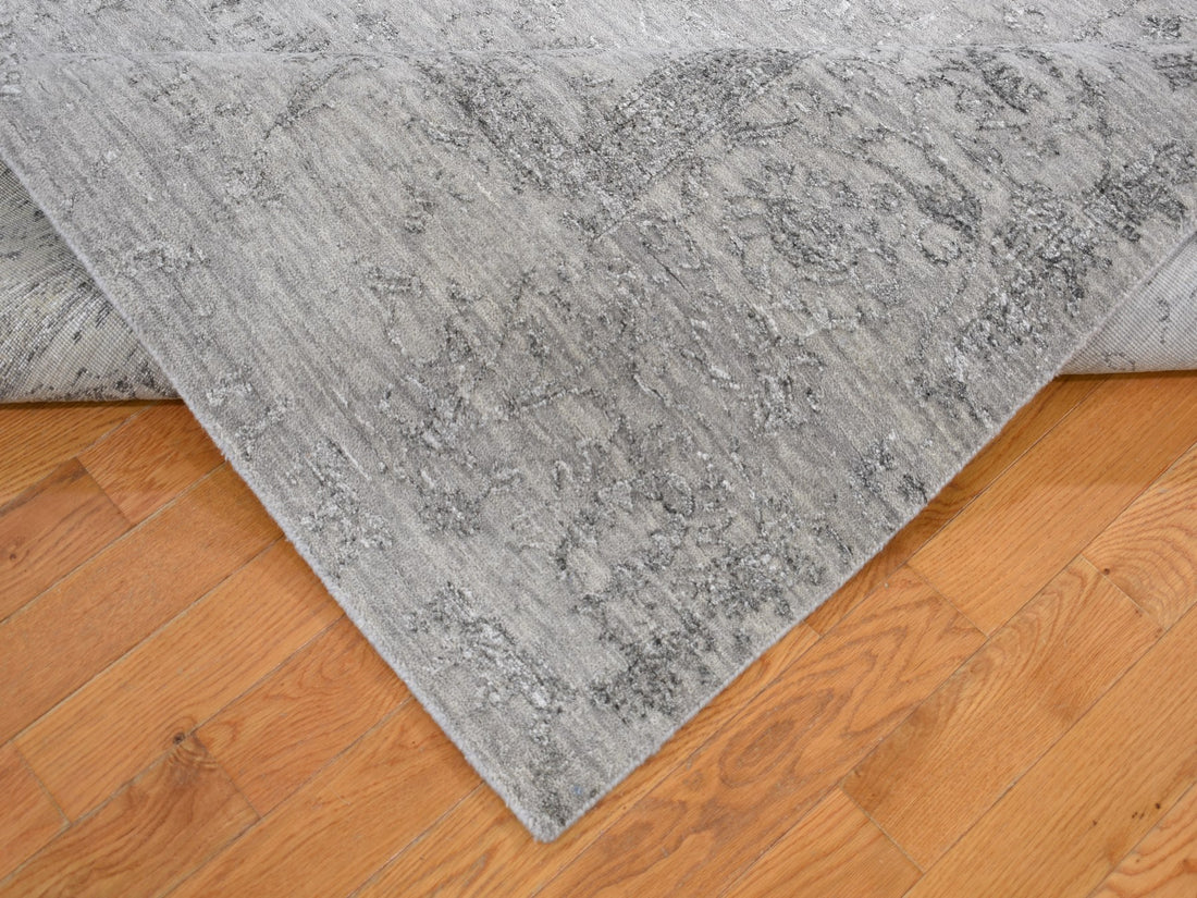 8'0"x10'0" | Broken Grey Tabriz | Wool and Silk | 21272