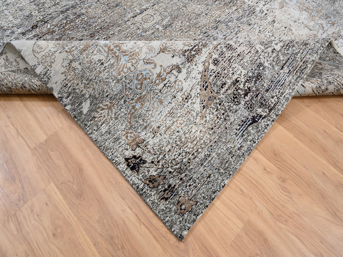 8'2" x 9'10" | Transitional Persian | Wool and Silk | 24356