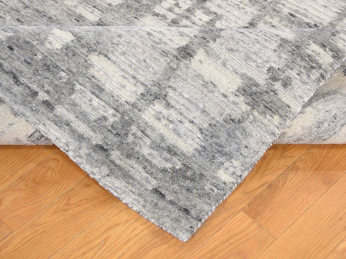 6'1" x 9'0" | Undyed Abstract | Wool | 24579
