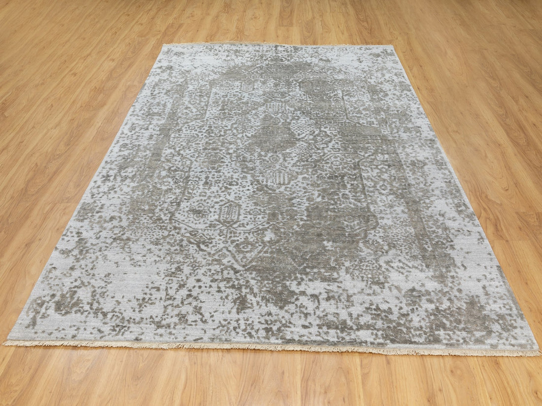 6'0" x 9'0" | Grey Erased Persian | Wool and Silk | 24582