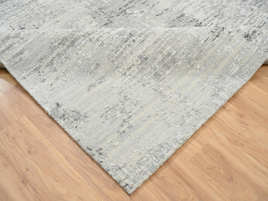 8'1" x 10'0" | Abstract Undyed Rug | Wool | 24630