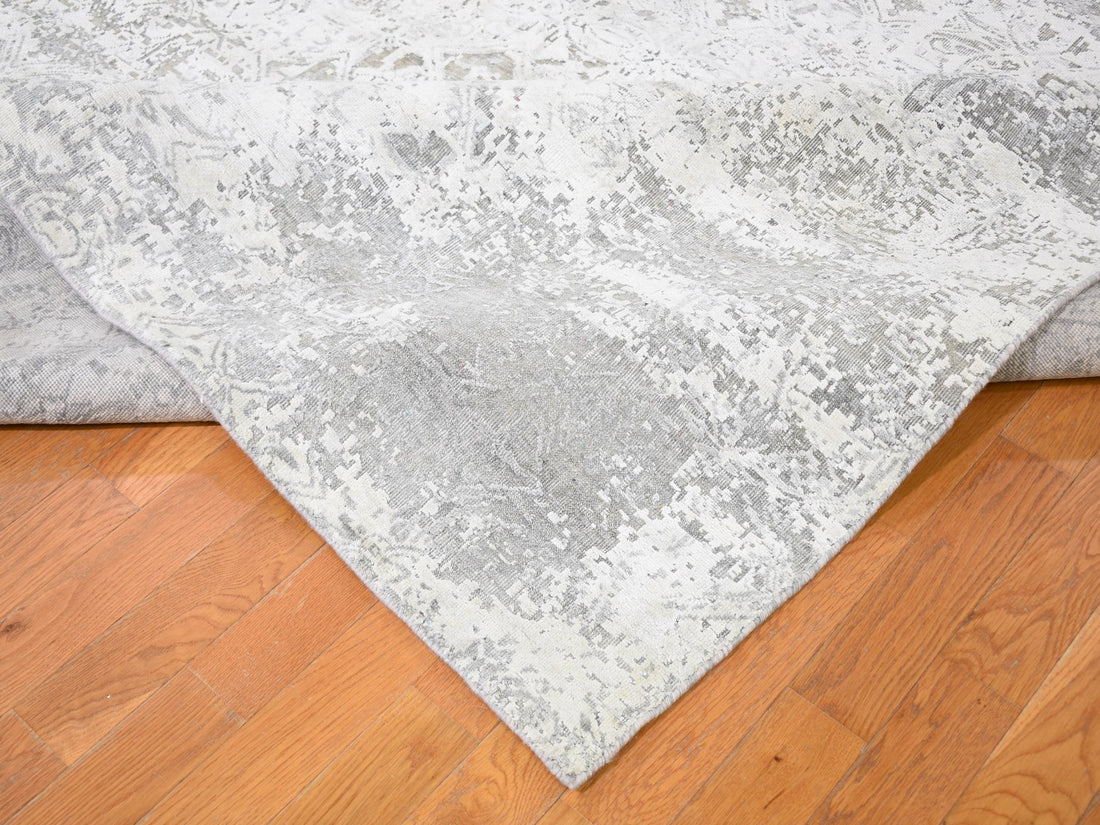 8'10" x 12'0" | Ivory Silver Erased Rug | Wool and Silk | 24690