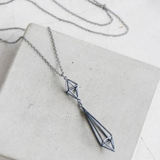 OX Pendulum Prisma Necklace