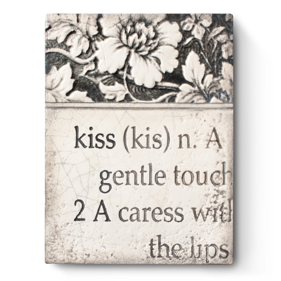 First Kiss T285 (Retired) | Sid Dickens Memory Block