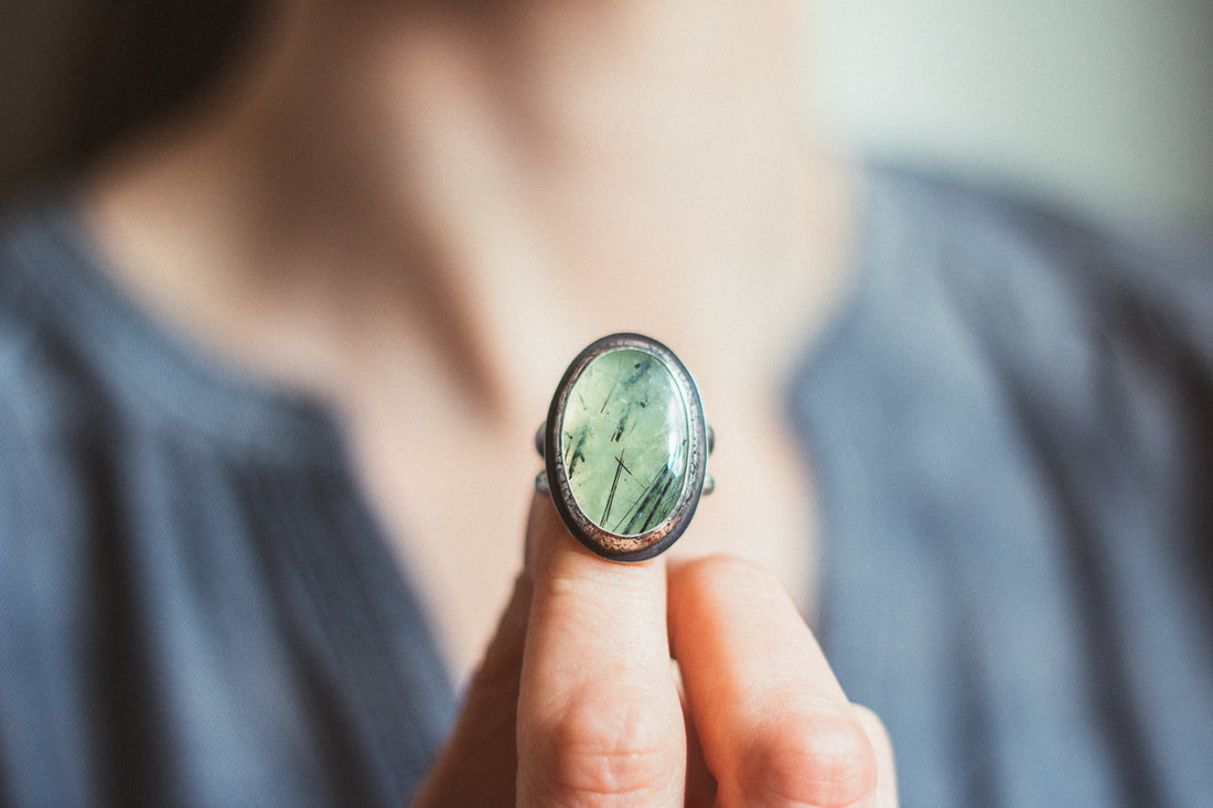 Size 9 | Oval Prehnite Ring