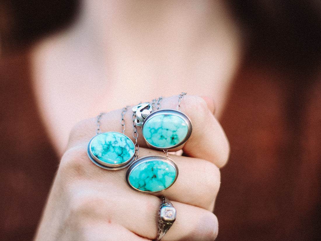 Carico Lake Oval Necklace no.3