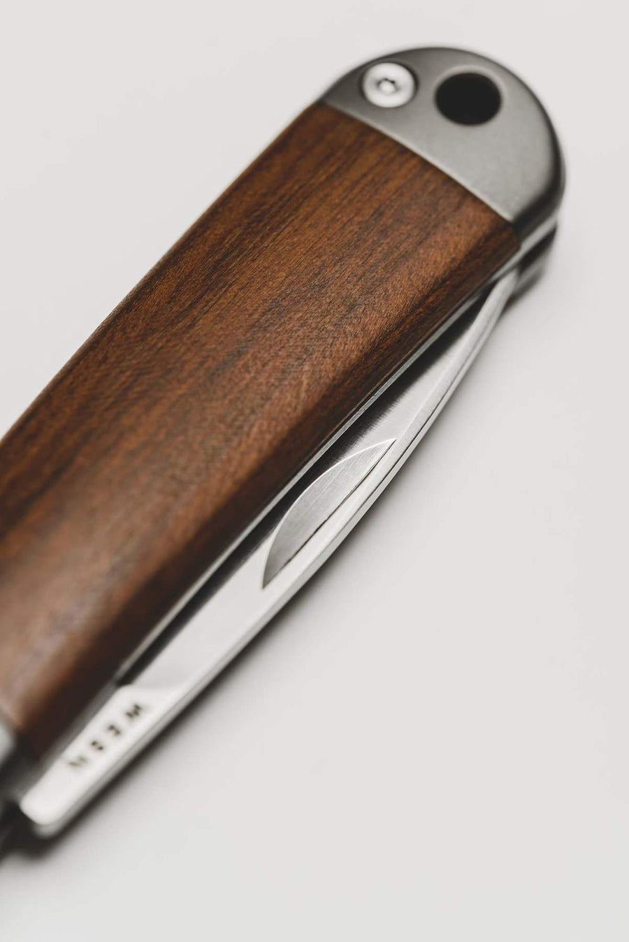 The Henry Knife | Cherry Wood