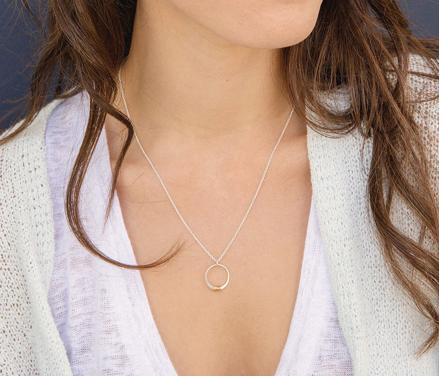 Sparky Stitch Necklace